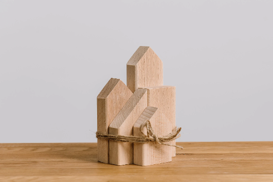 Set of 5 wooden house blocks