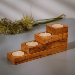 Wooden tealight holder set in TEAK stacked