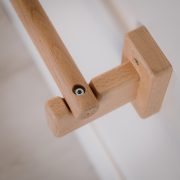 pull up bar close up 3