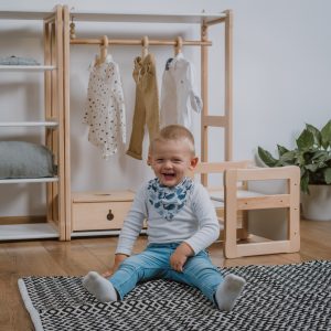 Child wardrobe type B without shelf with child