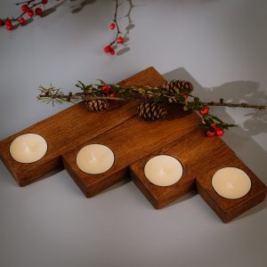 Wooden tealight holder set in NUT laid out